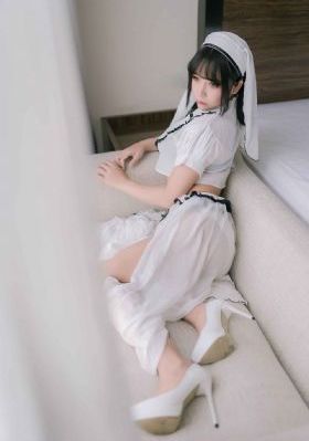 不穿内衣的瑜伽老师_免费完整版高清